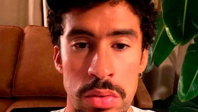 Bad Bunny con 'Debí tirar más fotos' domina las listas musicales en España