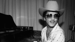 Bruno Mars número 1 en la lista Billboard 200 con 'The romantic'