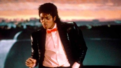 Michael Jackson sigue número 1 en discos en UK con 'The essential'