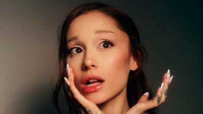 Ariana Grande número 1 en discos en UK con 'Petal'